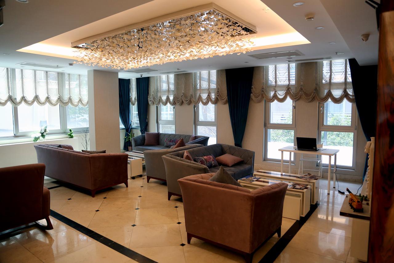 Seven Deep Otel