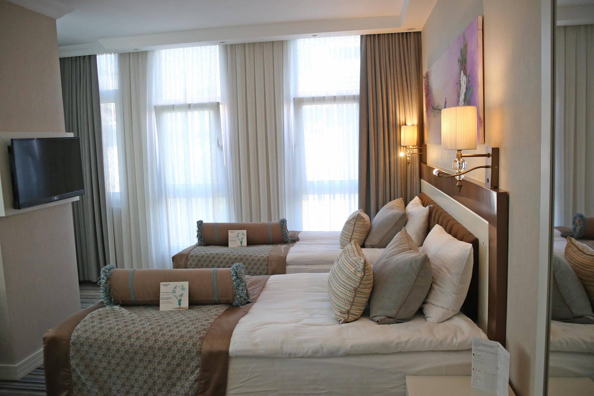 Otel Seven Deep 3*